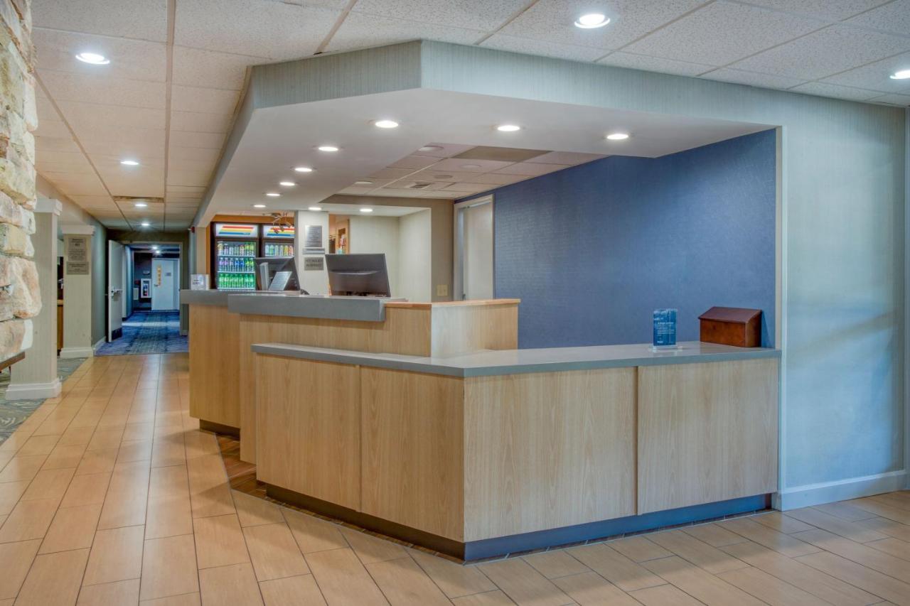 Fairfield Inn & Suites Raleigh Crabtree Valley Eksteriør bilde