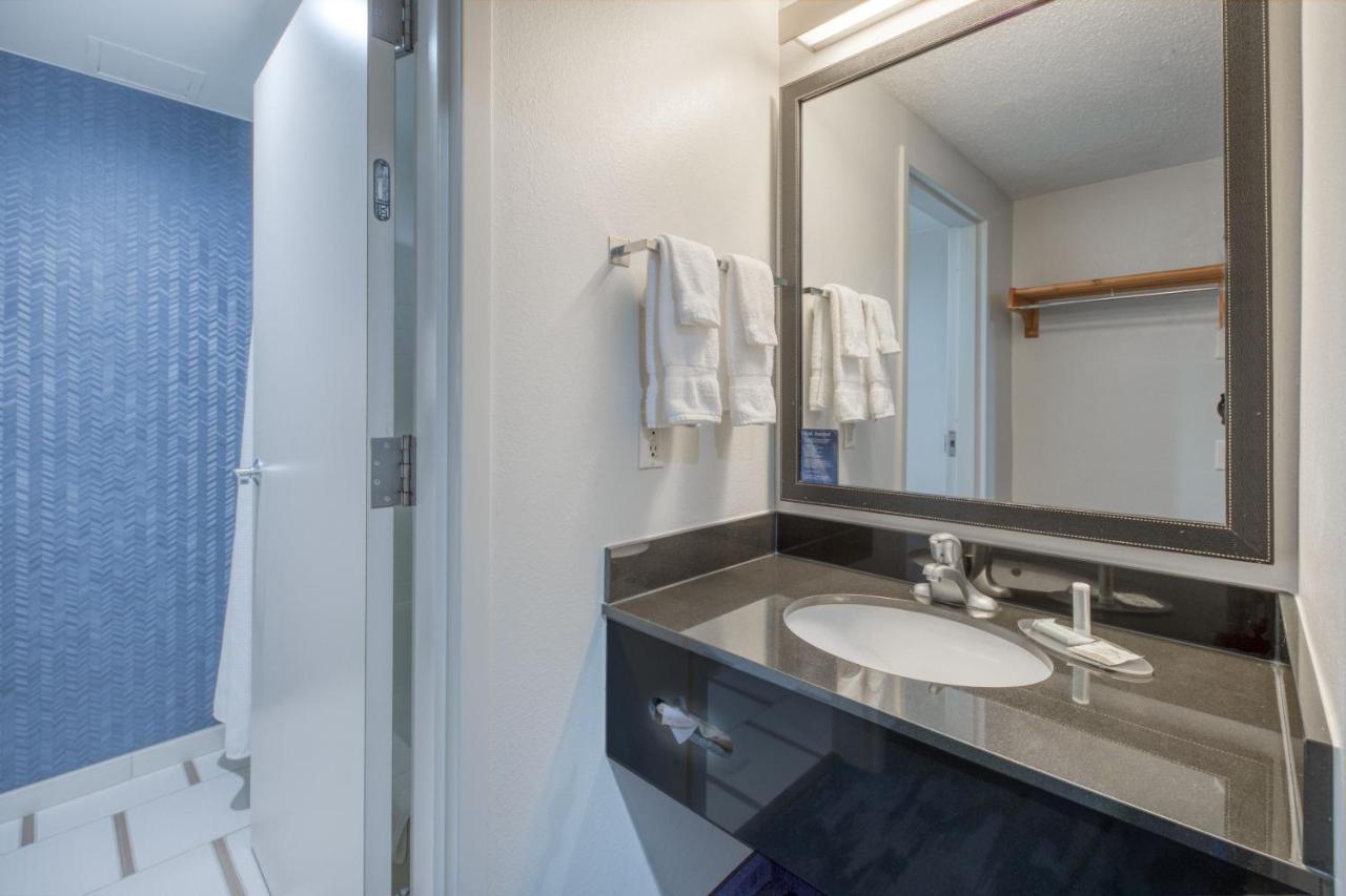 Fairfield Inn & Suites Raleigh Crabtree Valley Eksteriør bilde